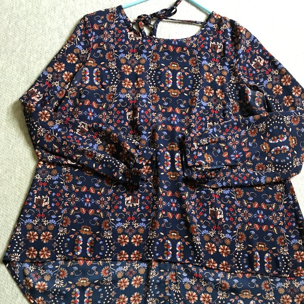 Dark Blue Floral Print Long Sleeve Blouse | Forever 21 | Small